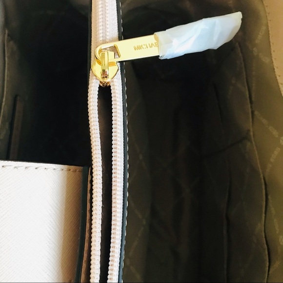 MICHAEL KORS TOTE AUTHENTIC !! - Picture 11 of 14